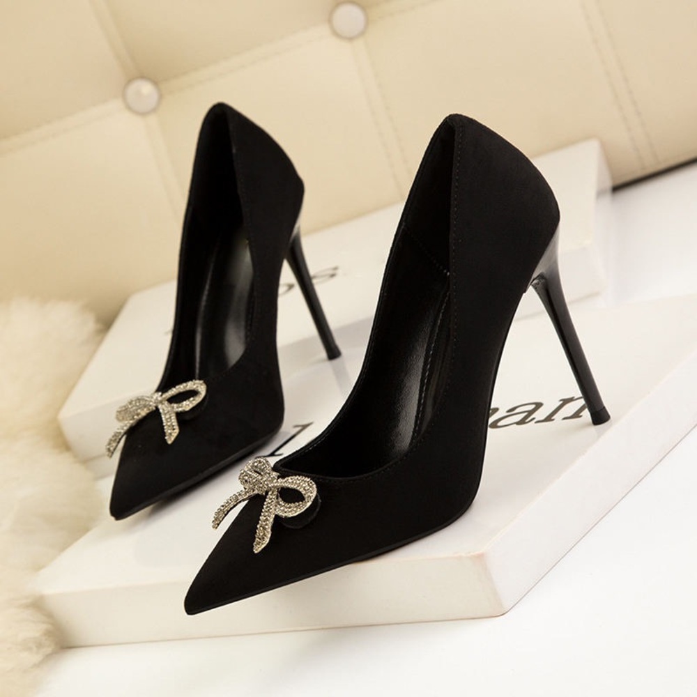 Elegant Black Heels with Sparkling Bow